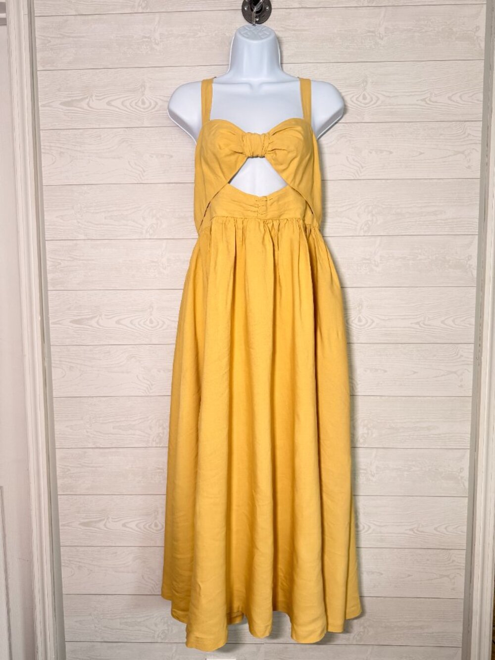 Banana Republic NWT Pale Yellow Maxi Dress Size 4 Floor Length $250